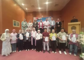 تحت عنوان «يوم التفوق».. إدارة شمال السويس التعليمية تكرم أوائل الشهادة الإعدادية 2 - جريدة الجمهورية تحت عنوان «يوم التفوق».. إدارة شمال السويس التعليمية تكرم أوائل الشهادة الإعدادية