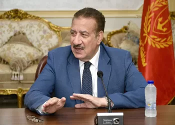 محافظ بورسعيد يكرم أبطال نادي الحرية لذوي الهمم بعد التتويج ببطولة الدوري الممتاز للكرة الطائرة جلوس