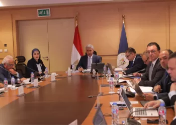 شريف فتحي: برامج تحفيز الطيران حافظت على نمو الحركة السياحية رغم التحديات الإقليمية