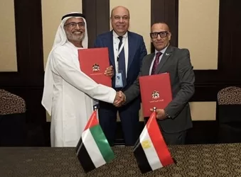 مصر والإمارات توقعان مذكرة تفاهم لتوسيع حقوق النقل الجوي