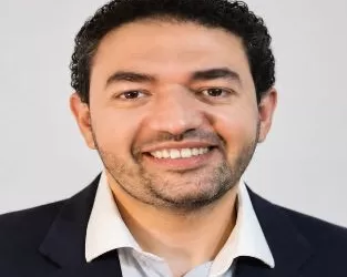«التعليم العالي» تهنئ الدكتور محمد أمين لفوزه بجائزة المعاهد الوطنية للصحة الأمريكية «NIH»