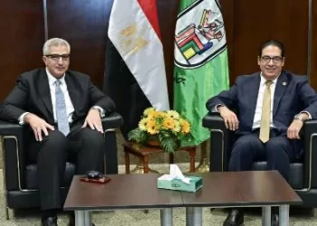 أمين الأعلى للجامعات يلقي محاضرة حول الذكاء الاصطناعي وسوق العمل بمعسكر «قادة المستقبل» بجامعة القاهرة