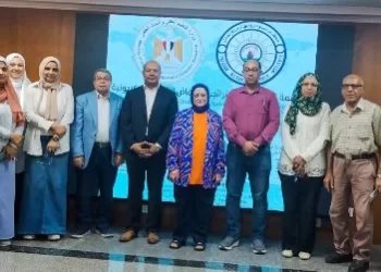 معهد تيودور بلهارس للأبحاث ينظم محاضرة علمية حول البصمة الكربونية واستراتيجيات خفض الانبعاثات