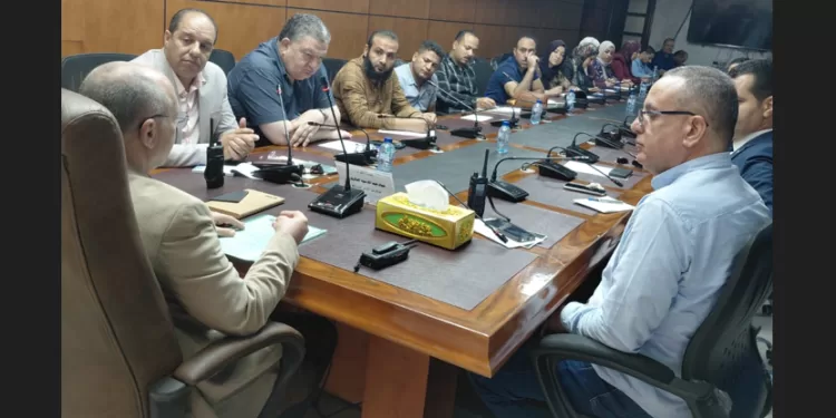 اجتماع موسع لمناقشة آليات عمل لجنة المرور الميداني على المنشآت الصناعية «المرخصة وغير المرخصة» بالدقهلية 1 - جريدة الجمهورية اجتماع موسع لمناقشة آليات عمل لجنة المرور الميداني على المنشآت الصناعية «المرخصة وغير المرخصة» بالدقهلية