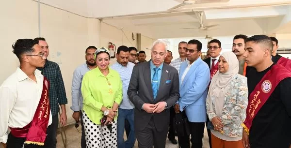 رئيس جامعة أسيوط يتفقد سير أعمال الكشف الطبي للطلاب المستجدين للعام الجامعي 2026/2027 1 - جريدة الجمهورية رئيس جامعة أسيوط يتفقد سير أعمال الكشف الطبي للطلاب المستجدين للعام الجامعي 2026/2027