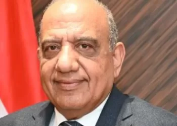 وزير الكهرباء يوجه بتوحيد المقايسات وتقسيط المتأخرات وحسم شكاوى الفواتير