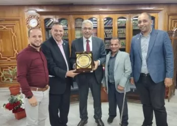 اللجنة النقابية بأسيوط تكرم «الدكتور محمود صديق» لتوليه رئاسة جامعة الأزهر