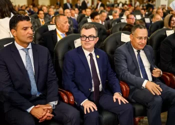 «الخارجية» و«التخطيط» تُطلقان خدمة سداد الفواتير للمصريين بالخارج عبر تطبيق «سهل»