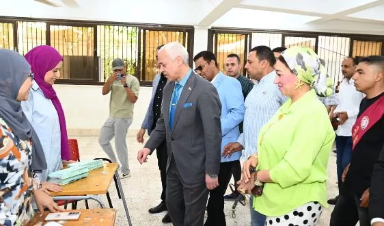 رئيس جامعة أسيوط يتفقد سير أعمال الكشف الطبي للطلاب المستجدين للعام الجامعي 2026/2027 5 - جريدة الجمهورية 5 93 - جريدة الجمهورية