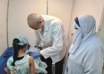 كشف وعلاج 1538 مواطنًا بقافلة كفر السابي بشبراخيت