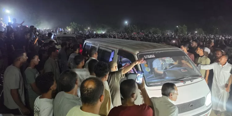 الشراقوة يودعون 18 ضحية من شهداء لقمة العيش في حادث الإسماعيلية