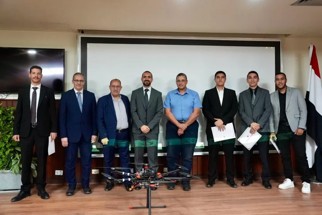 مواكبة ثورة الذكاء الاصطناعي والـ 6G.. هندسة اتصالات CIC تُطلق أول طائرة مسيرة ذكية 5 - جريدة الجمهورية 764711614 1077749794817262 5570779744222696708 n - جريدة الجمهورية