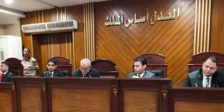 التحفظ على أموال عصابة تصنيع وبيع المواد المخدرة بالشرقية