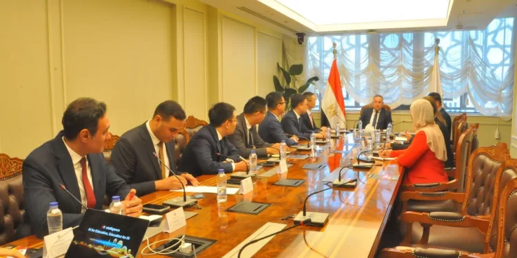 قنصوة: الجامعات الذكية أولوية.. وتعاون مرتقب مع هواوي لتعزيز التحول الرقمي وربط التعليم بالصناعة