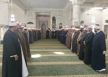 أوقاف كفر الشيخ تُسيّر قافلة دعوية وتُؤدي شعائر صلاة الجمعة