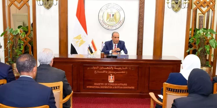 وزير الخارجية يشدد على توظيف الدبلوماسية الاقتصادية لجذب الاستثمارات وفتح أسواق جديدة للصادرات 1 - جريدة الجمهورية وزير الخارجية يشدد على توظيف الدبلوماسية الاقتصادية لجذب الاستثمارات وفتح أسواق جديدة للصادرات