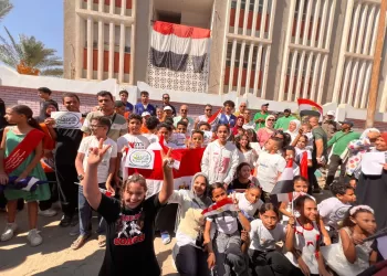 جوهر يهنئ أبطال «المانش»: فاطمة الفقي ومصطفى زكي ينهيان الرحلة في 11 ساعة