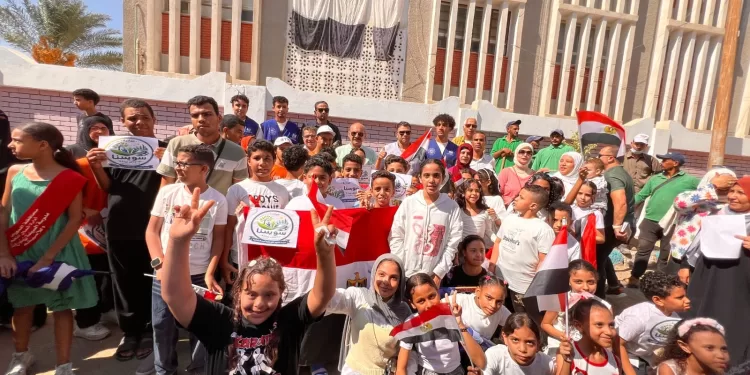 جوهر يهنئ أبطال «المانش»: فاطمة الفقي ومصطفى زكي ينهيان الرحلة في 11 ساعة