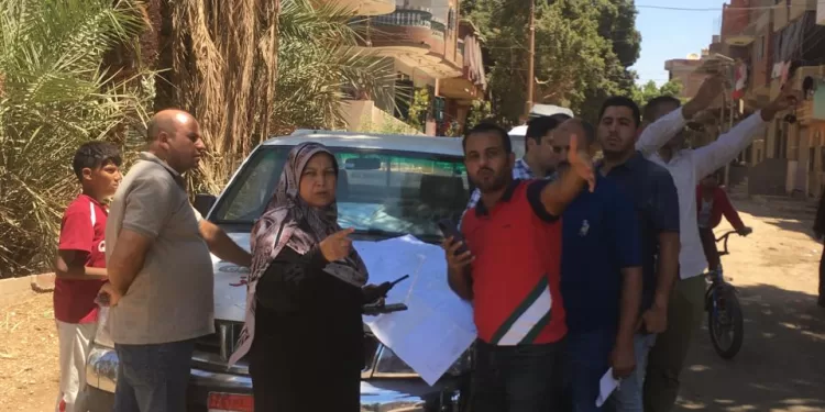 محافظ أسيوط يوجه بتسريع مشروعات “حياة كريمة” بقرية النخيلة