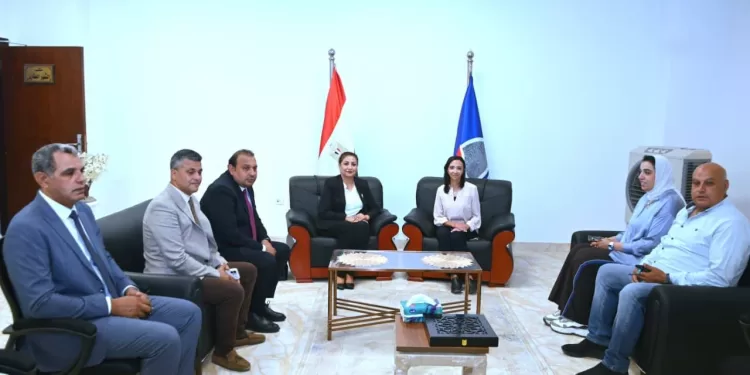 في قرية الحمراء بوادي النطرون.. محافظ البحيرة تستقبل رئيس اللجنة الطبية العليا والاستغاثات بمجلس الوزراء بالمركز التكنولوجي