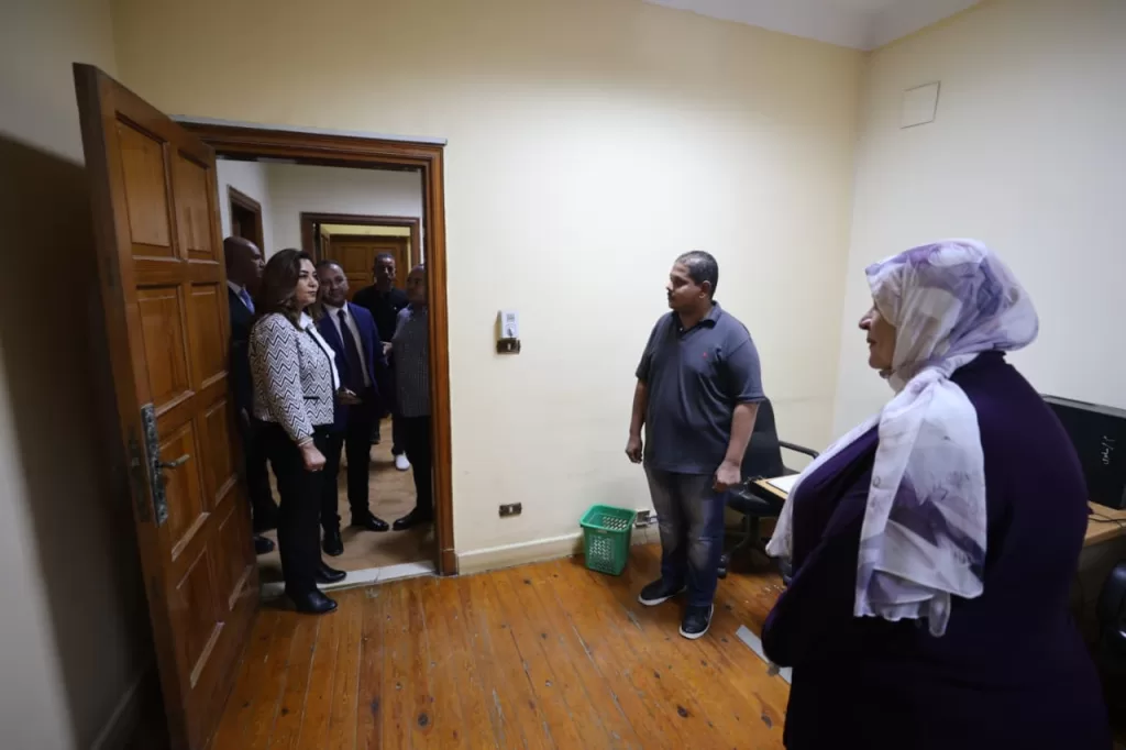 وزيرة التنمية المحلية والبيئة تتفقد فرع القاهرة الكبرى وتستمع إلى احتياجات العاملين 3 - جريدة الجمهورية WhatsApp Image 2026 08 26 at 12.58.23 PM - جريدة الجمهورية
