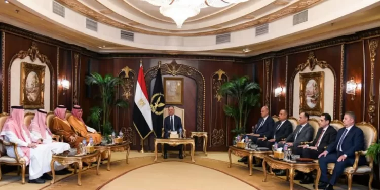 الأمن العربى فى مواجه تحديات المنطقة .. وزير الداخلية : تعزيز التعاون مع الأشقاء والإستفادة من الخبرات العلمية .. رئيس جامعة نايف : تطوير القدرات الشرطية أمام المتغيرات الإقليمية والدولية 1 - جريدة الجمهورية الأمن العربى فى مواجه تحديات المنطقة .. وزير الداخلية : تعزيز التعاون مع الأشقاء والإستفادة من الخبرات العلمية .. رئيس جامعة نايف : تطوير القدرات الشرطية أمام المتغيرات الإقليمية والدولية