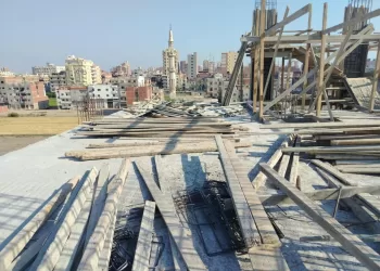 إزالة 16 حالة تعدٍ بالبناء المخالف على أملاك الدولة بالشرقية