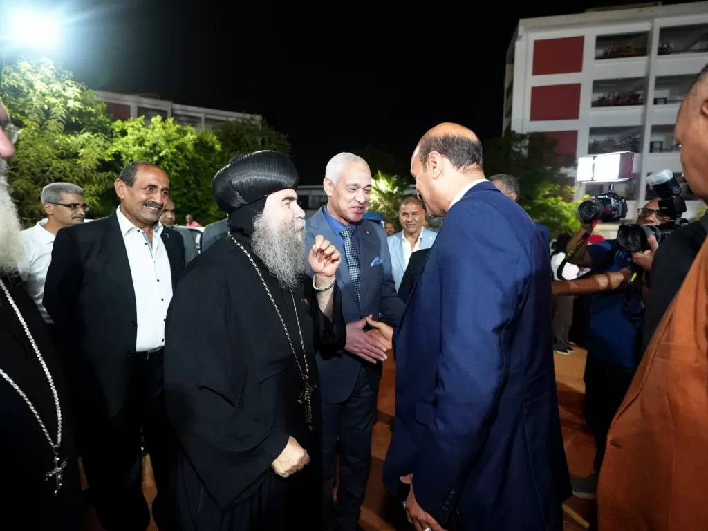 محافظ أسيوط يشهد احتفالية المولد النبوي الشريف ويؤكد: سيرة الرسول الكريم منهاج لترسيخ الرحمة والتسامح والتكافل 4 - جريدة الجمهورية WhatsApp Image 2026 08 27 at 3.52.26 PM 1 - جريدة الجمهورية