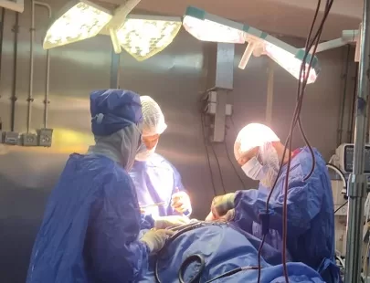 الفريق الطبي بمستشفى الوراق ينقذ شابًا من الموت محققًا إثر حادث مروري بالدائري الأوسطي 2 - جريدة الجمهورية WhatsApp Image 2026 08 28 at 9.12.07 PM - جريدة الجمهورية