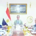 «اللاب توب» للعمل أون لاين..  والبحر مكافأة التخرج
