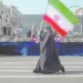 «اللاب توب» للعمل أون لاين..  والبحر مكافأة التخرج