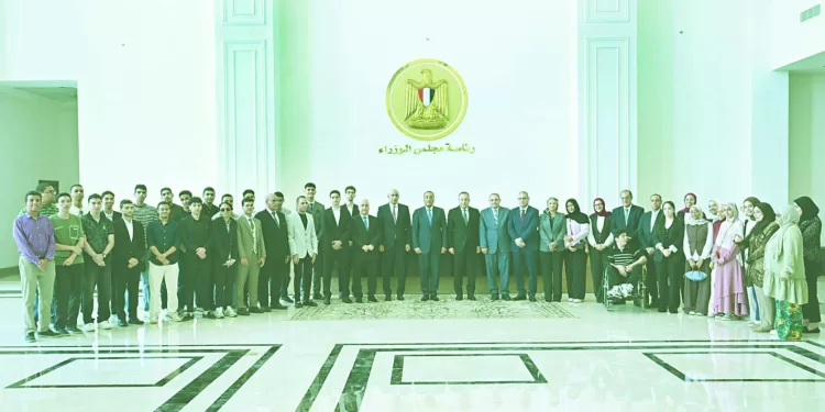 رعاية المتفوقين والموهوبين أولوية للدولة