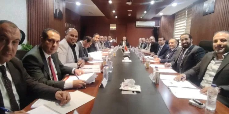 موسى أمينًا عامًا لنقابة البترول وفاروق أمينًا للصندوق وزاد الدين والجوهري نائبين 1 - جريدة الجمهورية موسى أمينًا عامًا لنقابة البترول وفاروق أمينًا للصندوق وزاد الدين والجوهري نائبين