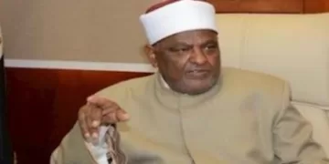 د. عباس شومان: الأزهر يبني «أسرة عالمية» من الوافدين