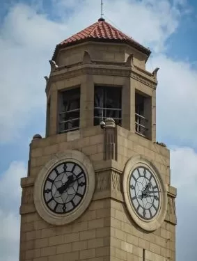 جامعة القاهرة تعلن ترقية 1194 موظفاً وتؤكد حرصها على حقوق العاملين وتطوير كفاءاتهم