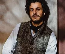 النجم العالمي «محمد الزواوي» يكشف أسرار مسيرته في أوروبا وعشقه للسينما المصرية