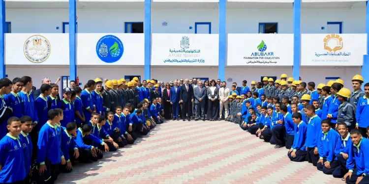 بحضور السفيرة نبيلة مكرم.. افتتاح مدرسة «المهندس عبد الحميد أبو بكر للتكنولوجيا التطبيقية» بالإسماعيلية