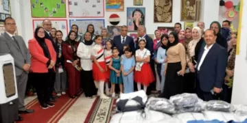 محافظ الدقهلية يتفقد المعرض المجاني لتوزيع مستلزمات المدارس على الأسر الأكثر احتياجاً