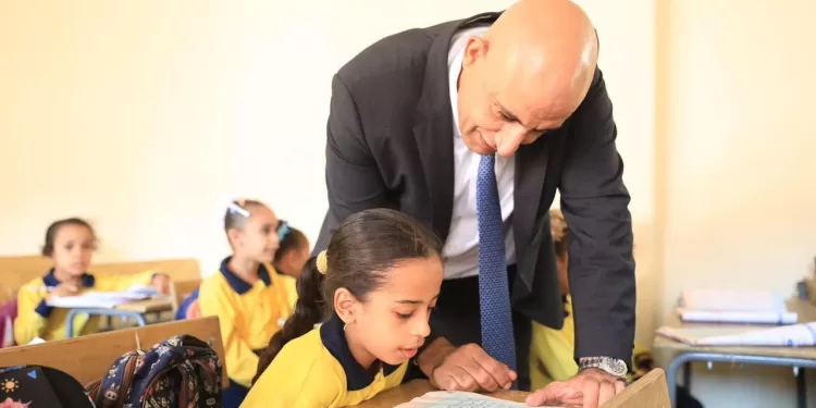 وزير التربية والتعليم يتفقد عددًا من المدارس بسمالوط والمنيا وأبوقرقاص لمتابعة انتظام الدراسة