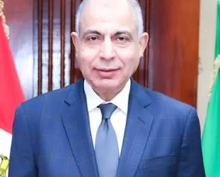 محافظ المنيا يفتتح معرض «أهلاً مدارس» لتوفير مستلزمات العام الدراسي بأسعار مخفضة