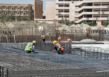 رئيس جامعة العاصمة يتفقد مشروعات التطوير بالمجمع الطبي ومستشفى الطلبة والمدينة الجامعية