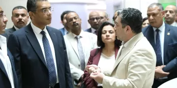 محافظ البحر الأحمر يزور مستشفى 57357 ويعلن حشد جهود المحافظة لدعم مبادرة «من قلب الغردقة.. أمل لأبطالنا»