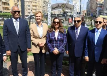 وزيرة التنمية المحلية ومحافظ الدقهلية يقودان جولة ميدانية لتفقد مشروعات البيئة والنقل والحدائق بالمنصورة