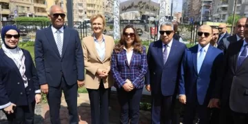 وزيرة التنمية المحلية ومحافظ الدقهلية يقودان جولة ميدانية لتفقد مشروعات البيئة والنقل والحدائق بالمنصورة
