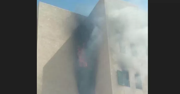 حريق هائل يلتهم 3 وحدات سكنية بمدينة العاشر من رمضان 1 - جريدة الجمهورية حريق هائل يلتهم 3 وحدات سكنية بمدينة العاشر من رمضان