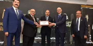 الاتحاد الأفريقي الآسيوي يمنح «دايموند لاند» الجائزة الذهبية للتميز في خدمة المجتمع والسياحة الداخلية