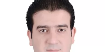 داخل كيس أسود.. العثور على رضيعة بجانب الطريق الزراعي بالمنيا