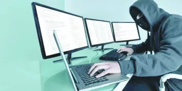 الرئيس حريص على رعاية المبدعين