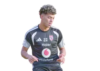 « عاشور» يطلب العودة 4 - جريدة الجمهورية الزمالك يحتوى أزمة الحراس