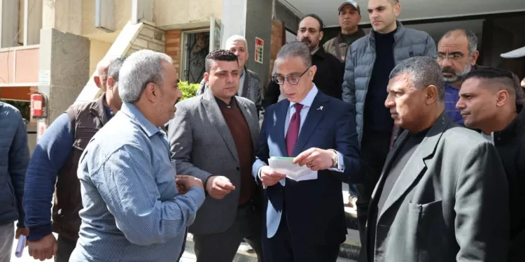 رئيس نقابة العاملين بالنظافة والتجميل بالجيزة: التدرج في عقوبات الموظف المتعاطي بدلاً من إنهاء خدمته يحمي المجتمع